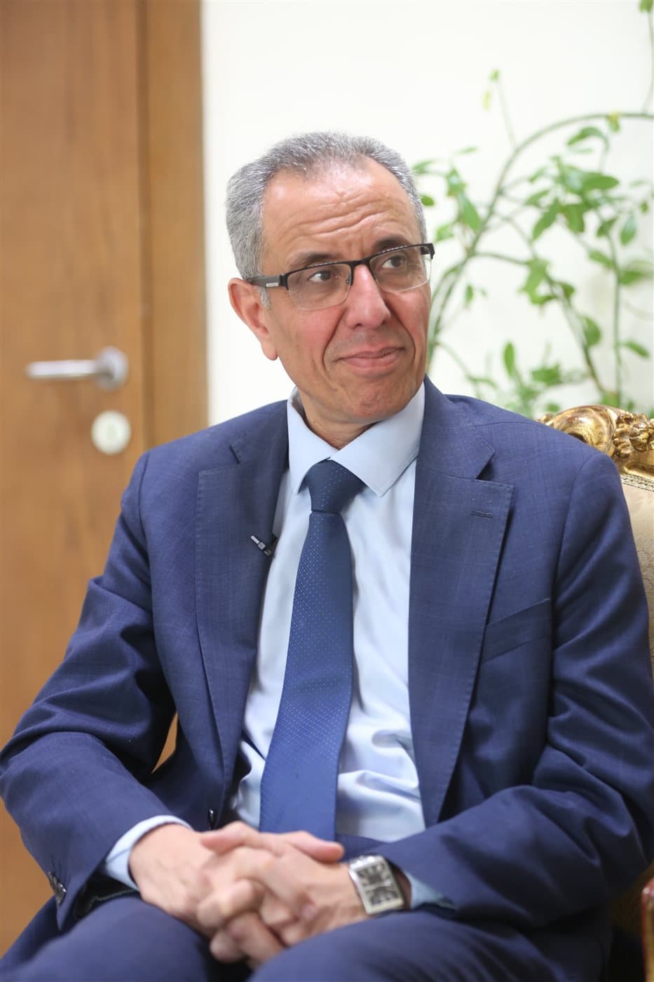 السياسة والأخبار
