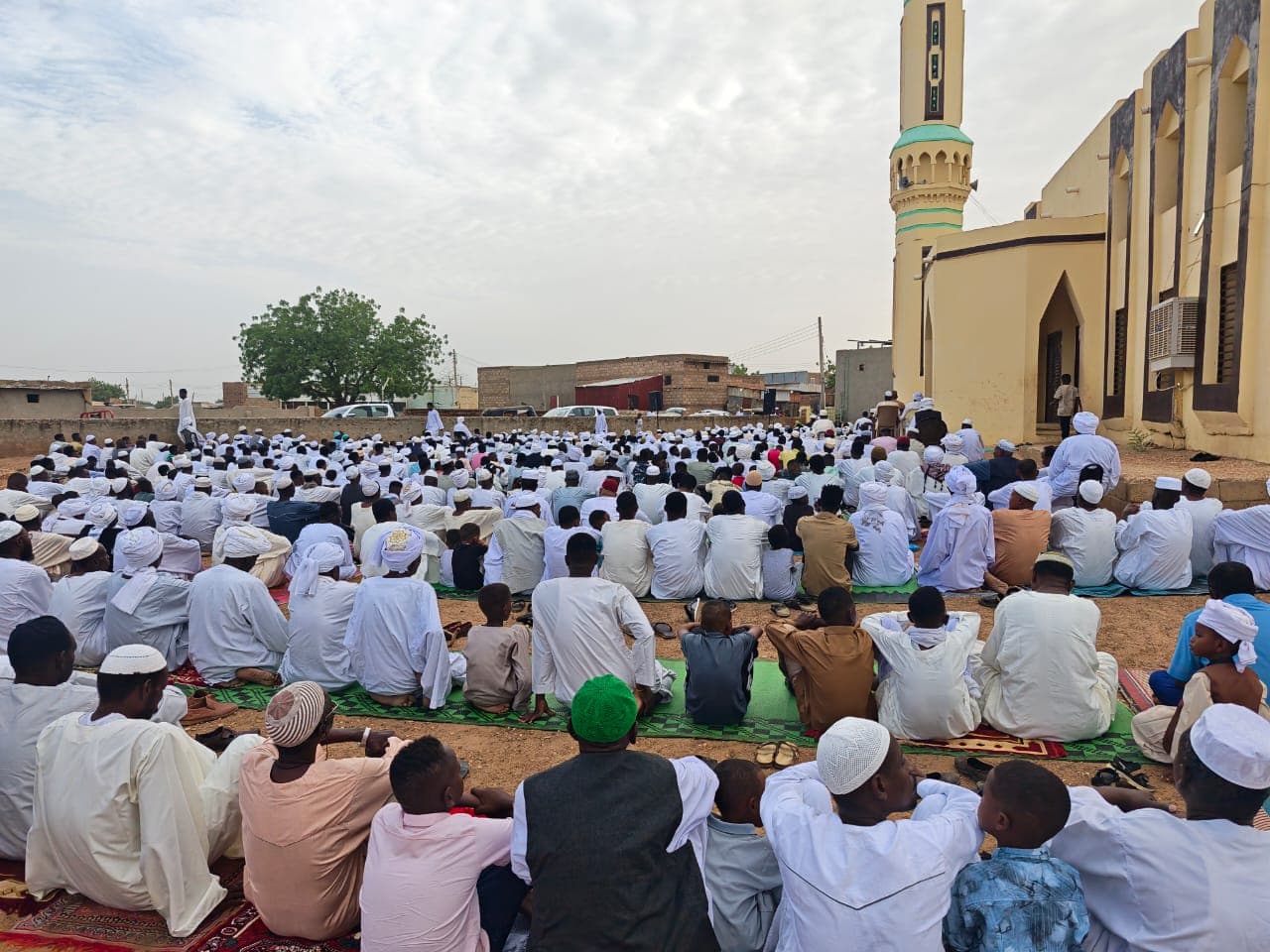 السياسة والأخبار